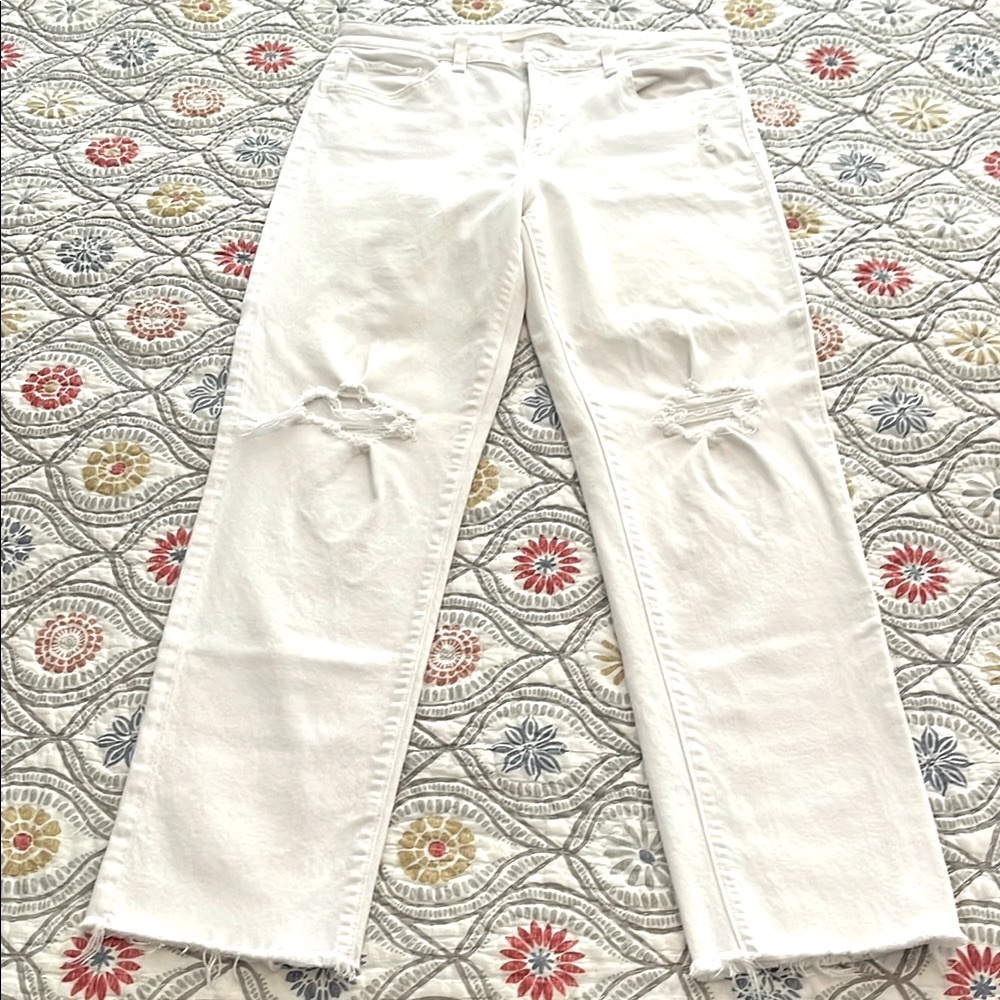 Joe’s Jeans The Niki mid-rise boyfriend jeans, size 29.
